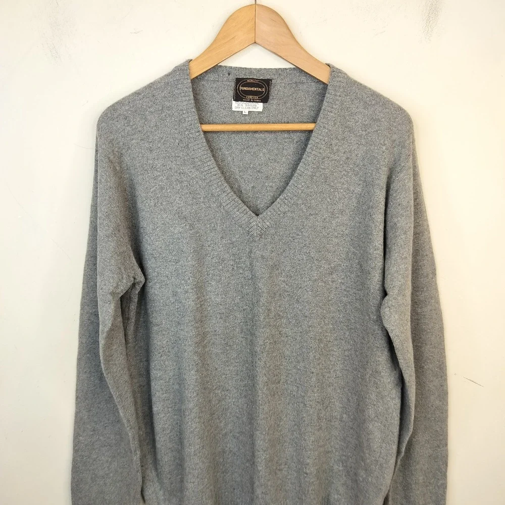 Fundamentals Cashmere V-Neck Sweater Mens Large Classic Minimalist Gray